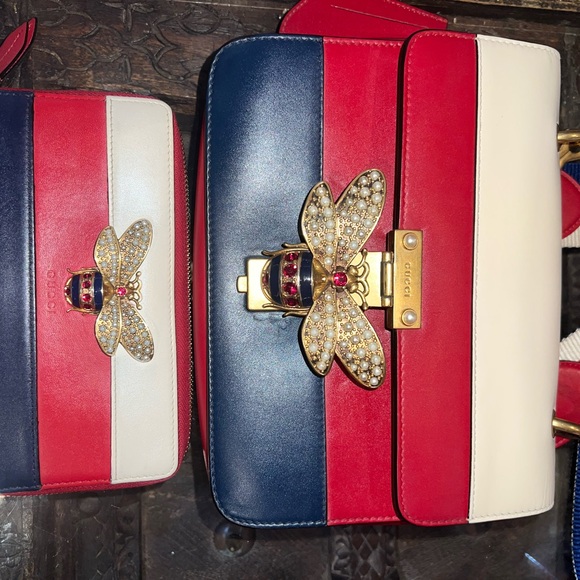 Gucci Sylvie Web Queen Margaret Bag Blue Agata Hibiscus Red Mystic White &Wallet - Picture 1 of 16